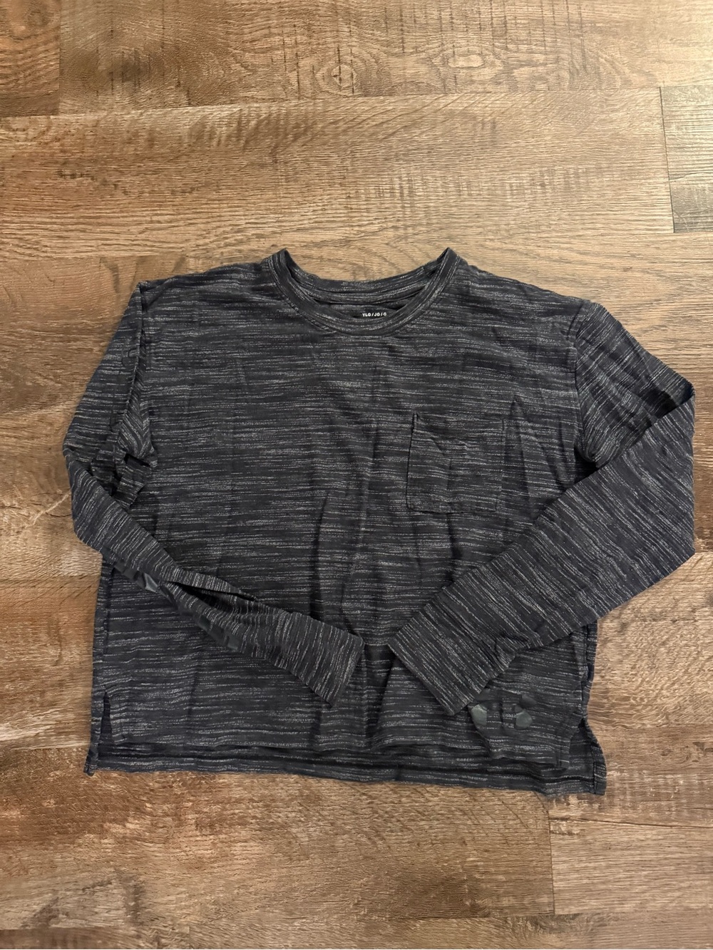 Under Armour Men's Long-Sleeve Heathered Pocket Tee - Dark Charcoal